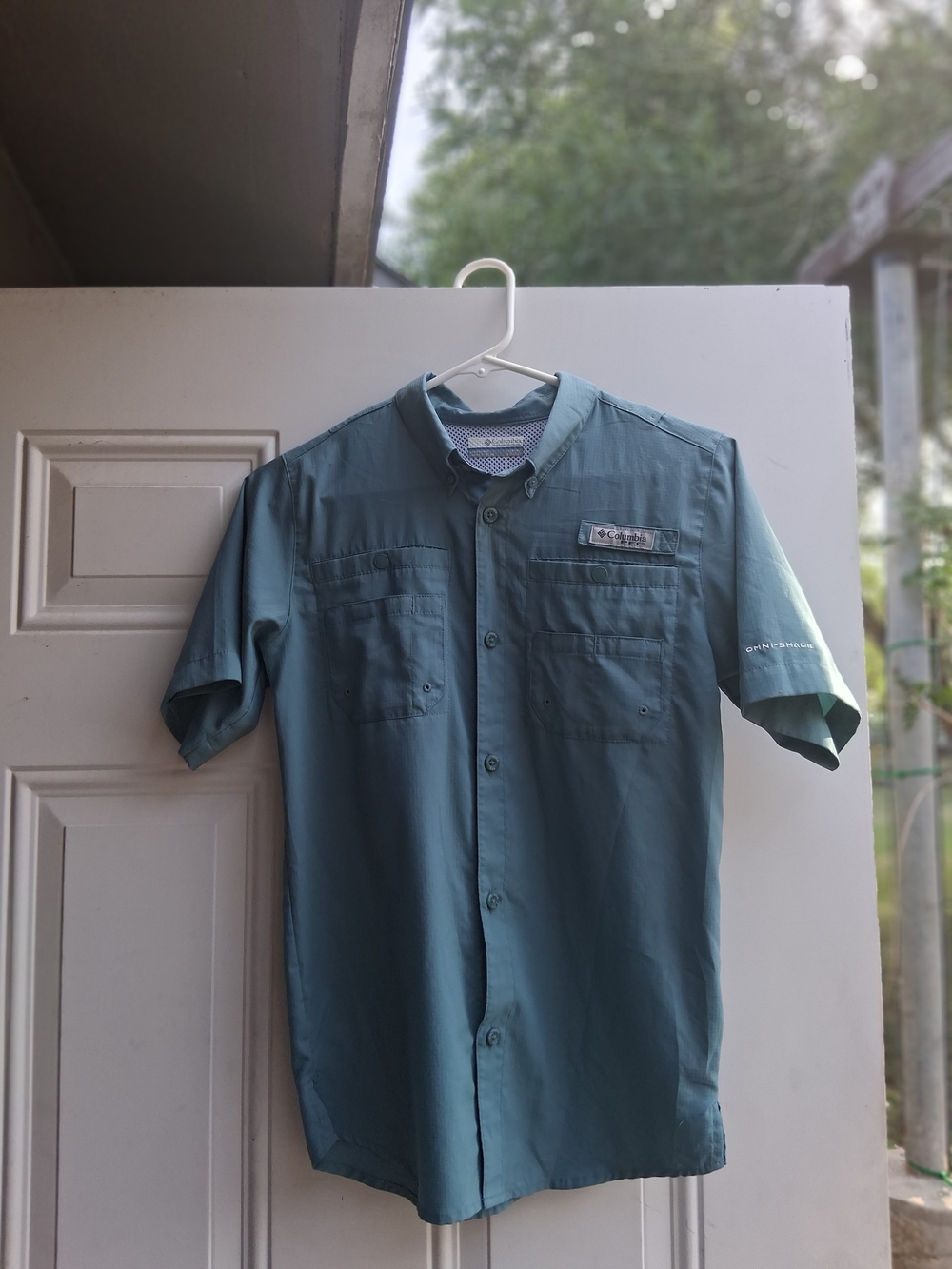 Boys Columbia Short-Sleeve Button-Down Shirt — Teal Blue. Size L (14-16)